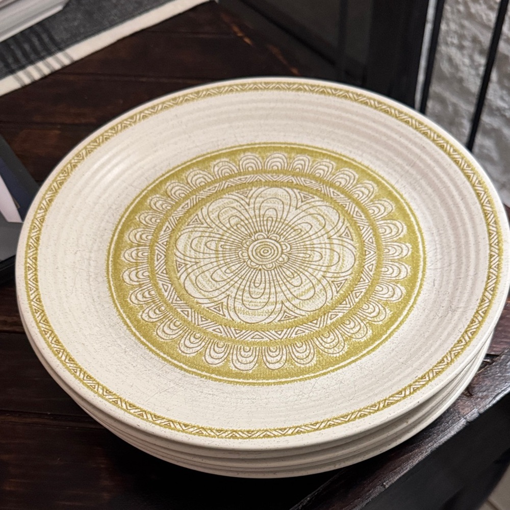 5 Vintage MCM Large Fransican Hacienda Green Dinner Plates earthenware